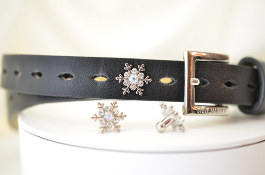 Snowflake charm for belts