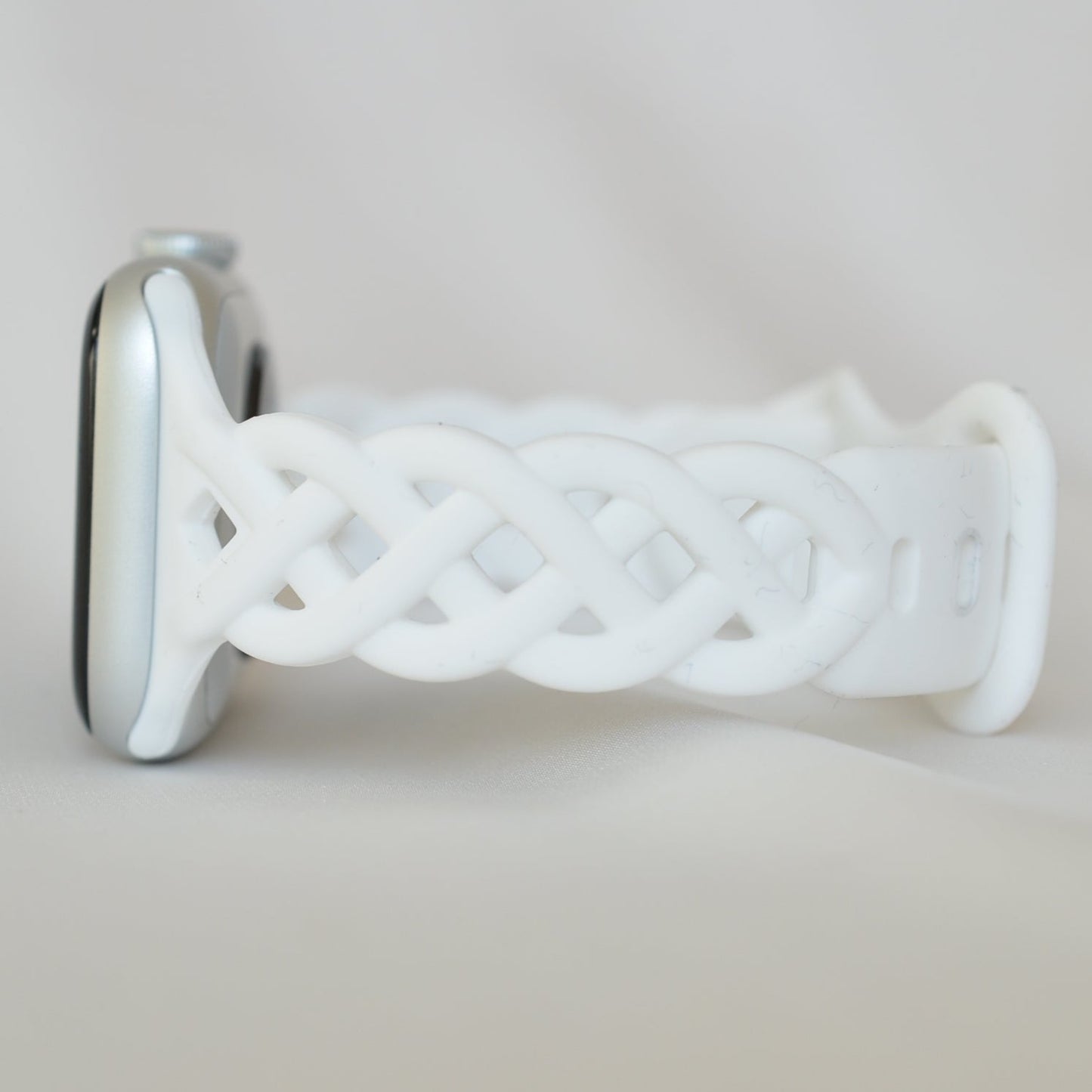 Roped White Apple Band