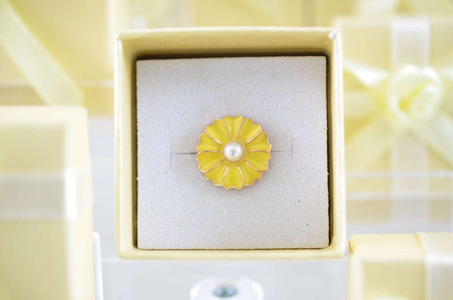 Yellow Flower with Pearl Stone Charm for Belts, Bags and Watch Bands