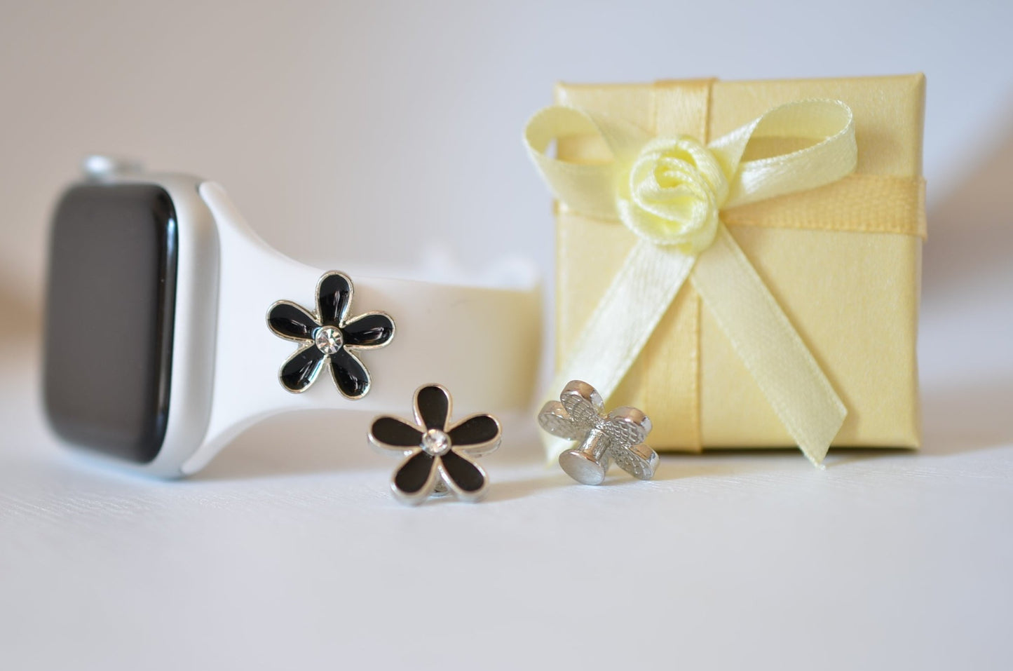 Black flower petal charm for watchbands